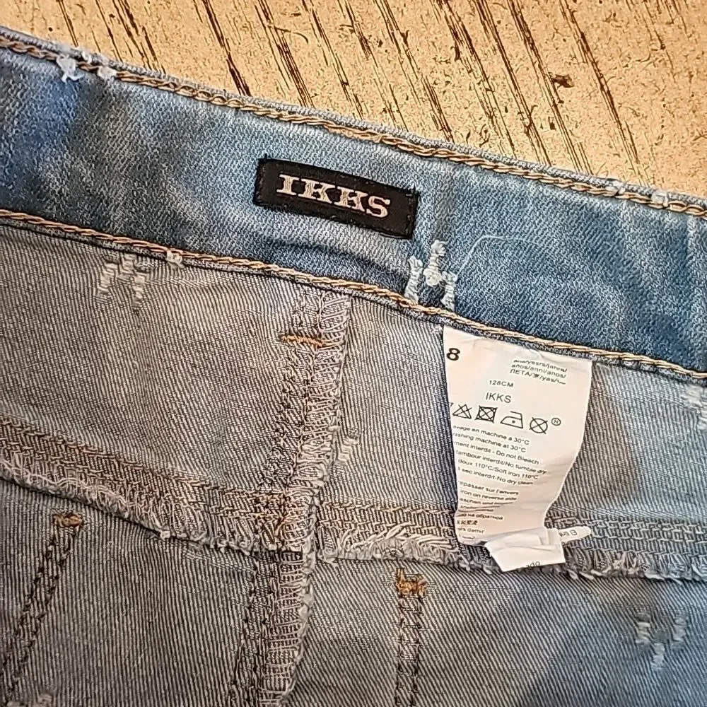 Girls blue Jean shorts with lace flower details size 8